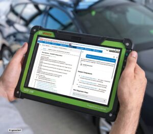Efektívna cesta k správnemu riešeniu opravy: AI asistent optimalizuje diagnostický softvér ESI[tronic] spoločnosti Bosch