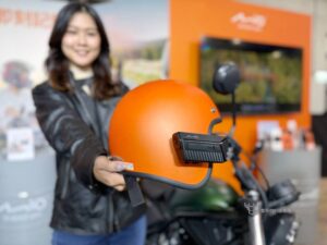 Mio uvádza odľahčenú duálnu motokameru MiVue MP20 WiFi s detekciou kolízie a náklonu